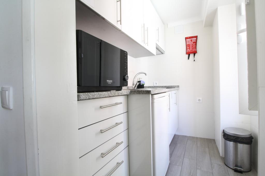Bairro Alto In A Polaroid - Party In Apartment