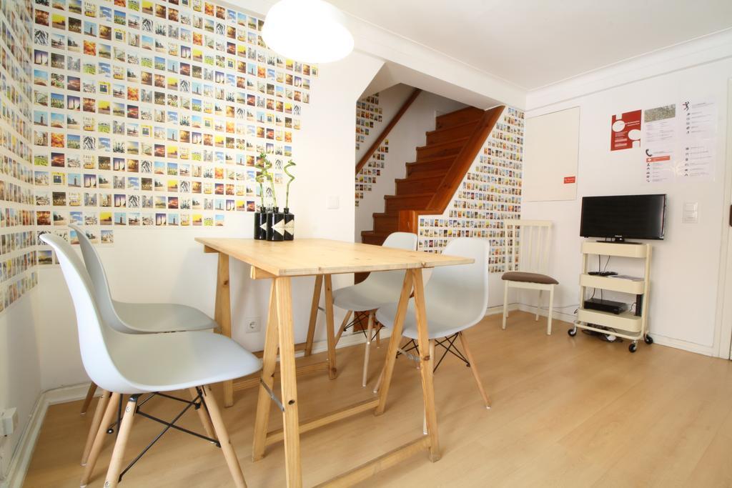 Bairro Alto In A Polaroid - Party In Appartement Lissabon
